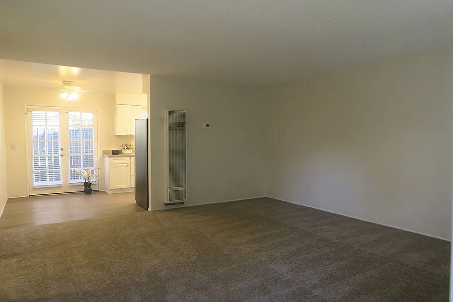 2 bed, $4,045 — Photo 3