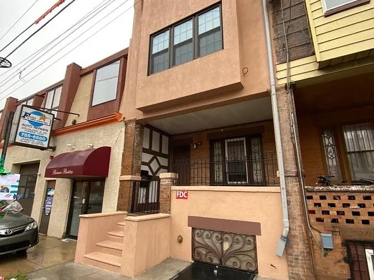 826 Reed St — Photo 1
