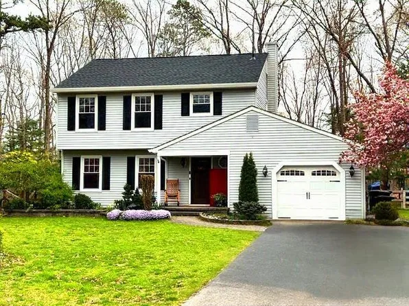 12 S Sunset Dr, Woodbine, NJ 08270