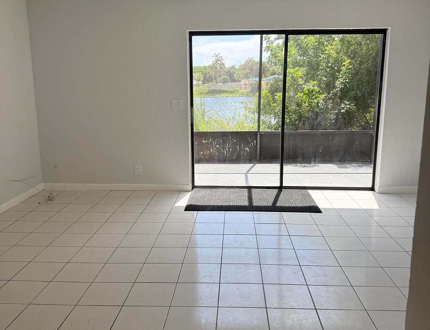 4 bed, 3.0 bath, 1508 sqft, $3,800 — Photo 4