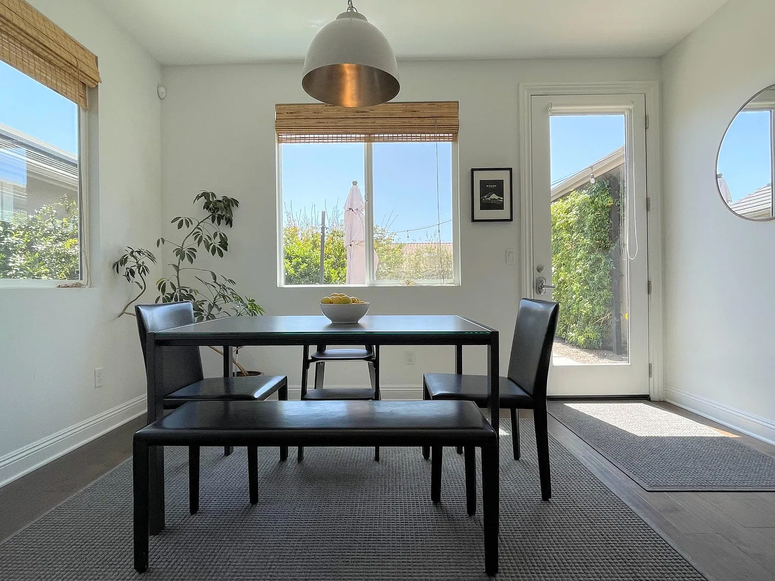 3 bed, 1639 sqft, $4,400 — Photo 2