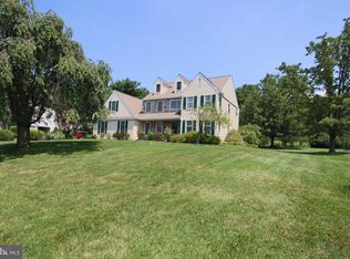 151 Ridgeview Dr, Pottstown, PA 19465