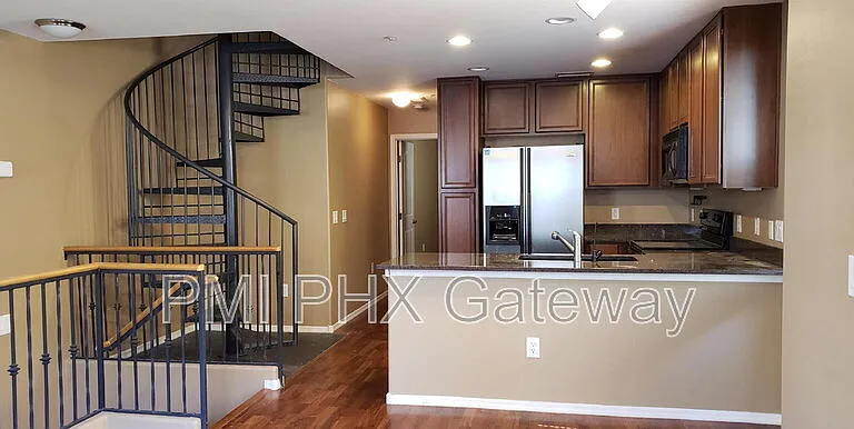 1313 S Sabino Dr — Photo 3