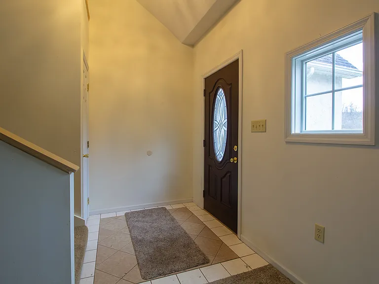 918 Harold Ave #918 — Photo 6
