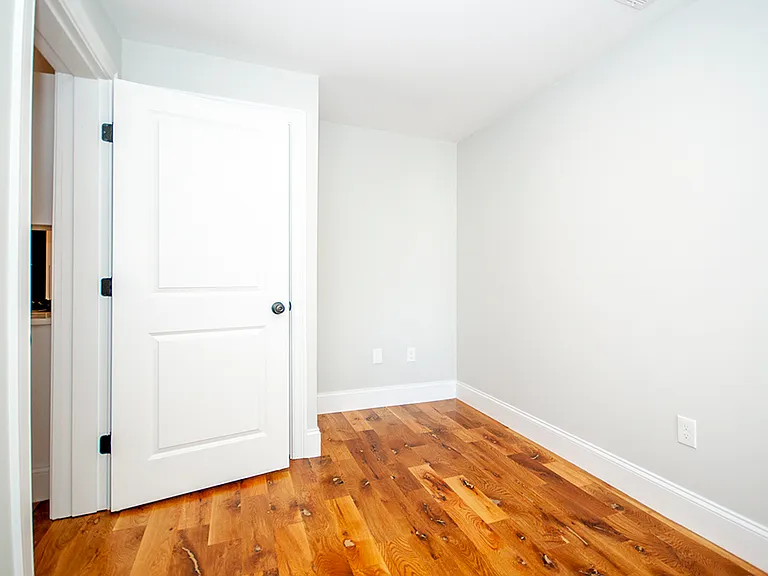 205 Marion St #3 — Photo 18