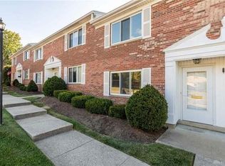 831 Clareridge Ln, Dayton, OH 45458