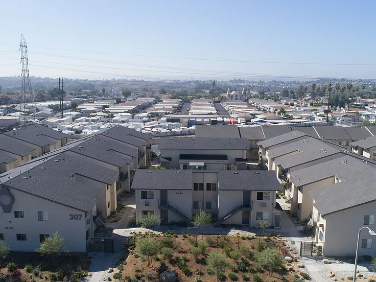 Orange Glen — Photo 8