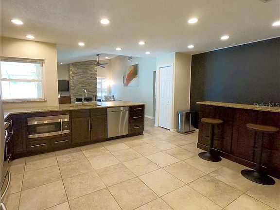 5th image of 4203 Summerdale Dr
