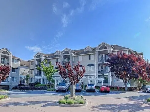 1982 W Bayshore Rd APT 113, East Palo Alto, CA 94303