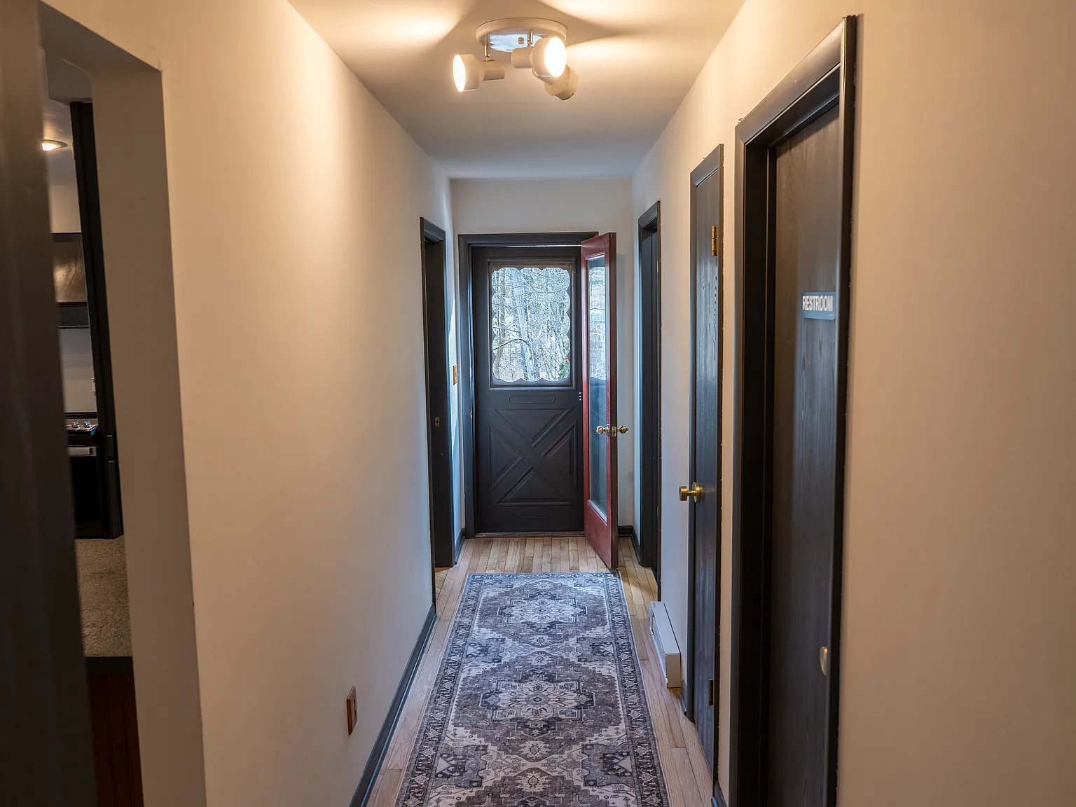 1 bed, $2,000 — Photo 2