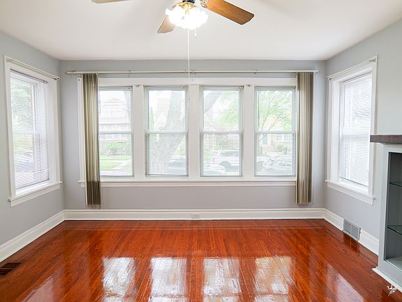 4th image of 5838 N Mulligan Ave