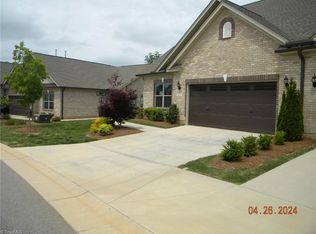 1579 Oakbluffs Dr, Colfax, NC 27235