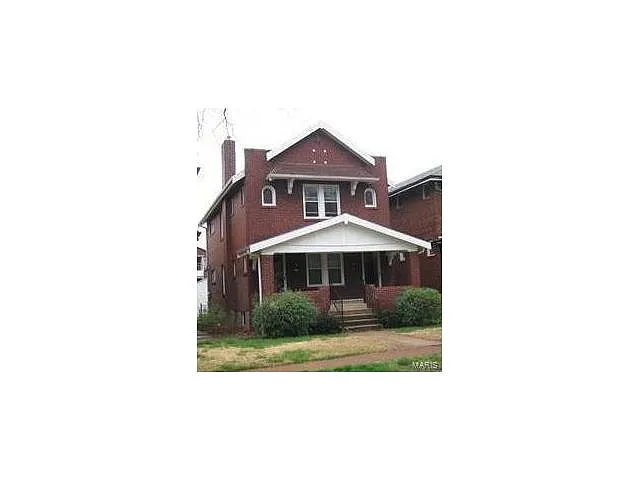 4986 Tholozan Ave photo 1