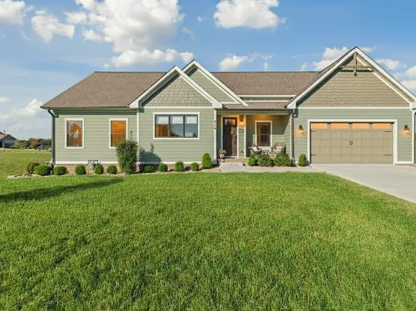 426 Moon Bay Dr, Kuttawa, KY 42055