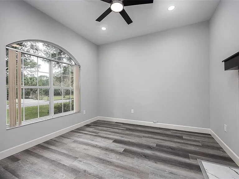 2103 SW 75th Ter — Photo 12