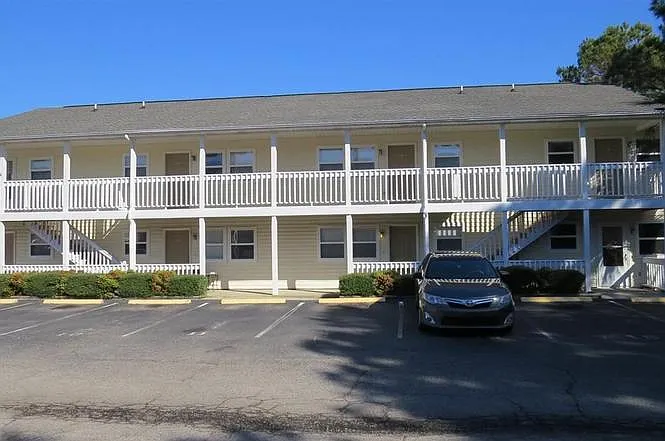 4150 Horseshoe Rd N — Photo 1