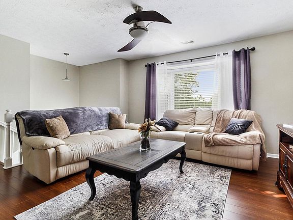 2nd image of 3076 Tuscaloosa Ln