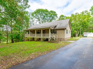 54 Vaughn Dr, Rock Spring, GA 30739