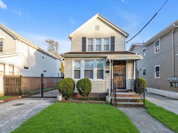 22228 Fairbury Avenue, Queens Village, NY 11428