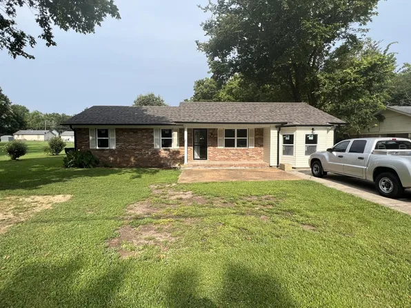 344 Mitchell St, Bolivar, TN 38008