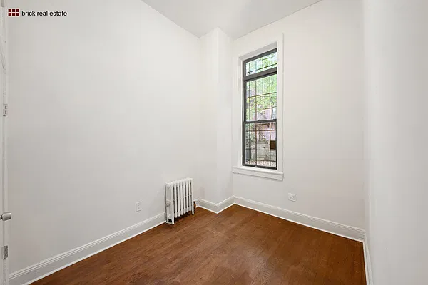 Bedroom, photo 2