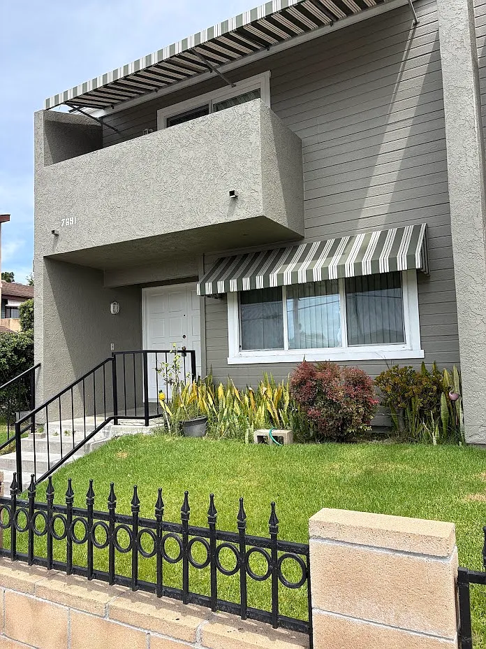 2 bed, 2.5 bath, 1050 sqft, $2,995 — Photo 2