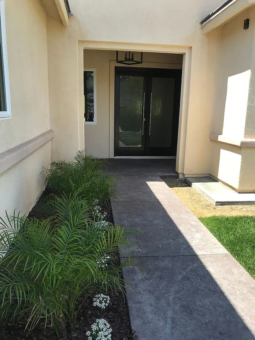 4 bed, 3300 sqft, $8,000 — Photo 3