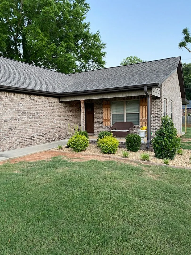 Home for rent in Tuscumbia! Available to View with a 48 Hour Notice! — Photo 2
