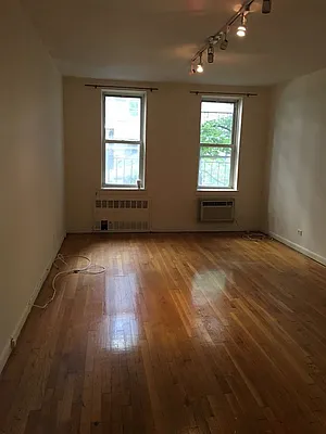 Rented by Sky Management | media 6