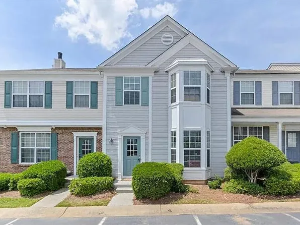 1064 Prestwyck Ct, Alpharetta, GA 30004