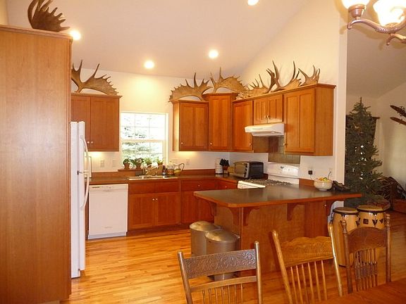 5th image of 641 Palmer Ln