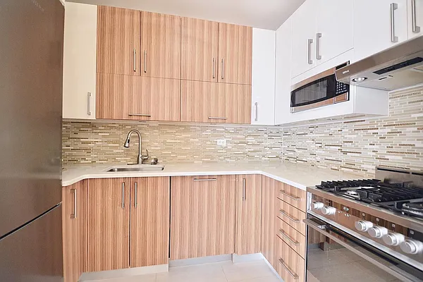 Rented by Maz Group NY | media 10