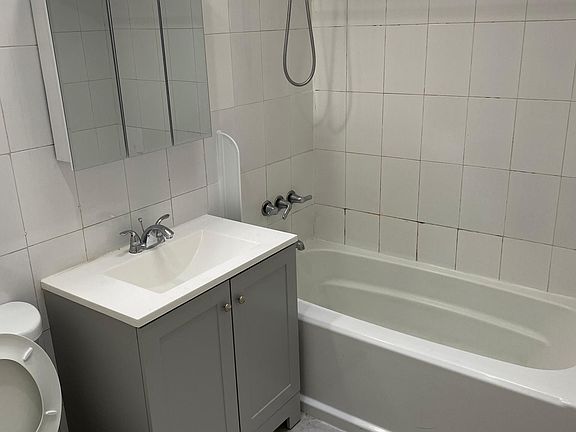 3rd image of 1936 Bath Ave Floor 2