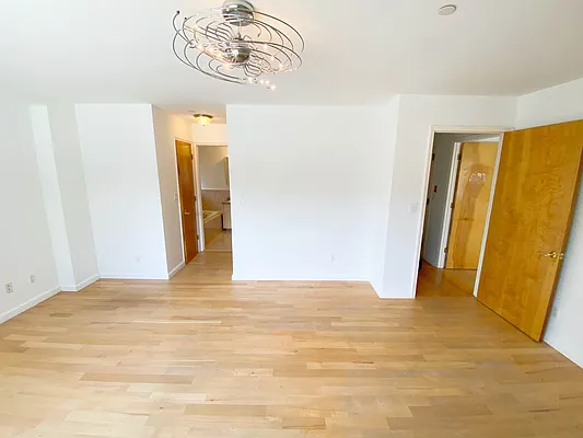 Sold by Remax Edge | media 18