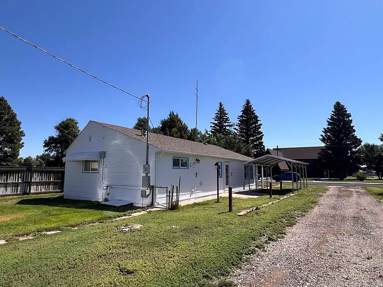 204 Main St — Photo 4