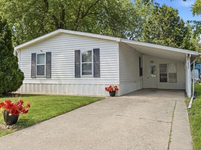38703 N Sheridan Rd #137, Beach Park, IL, 60099