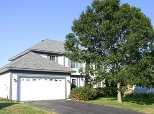 851 Autumn Dr, Woodbury, MN 55125