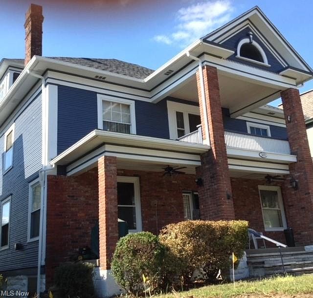 1st image of 323 Thompson Ave