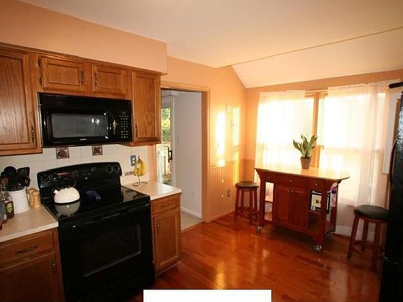 5th image of 5264 Glen Meadow Dr