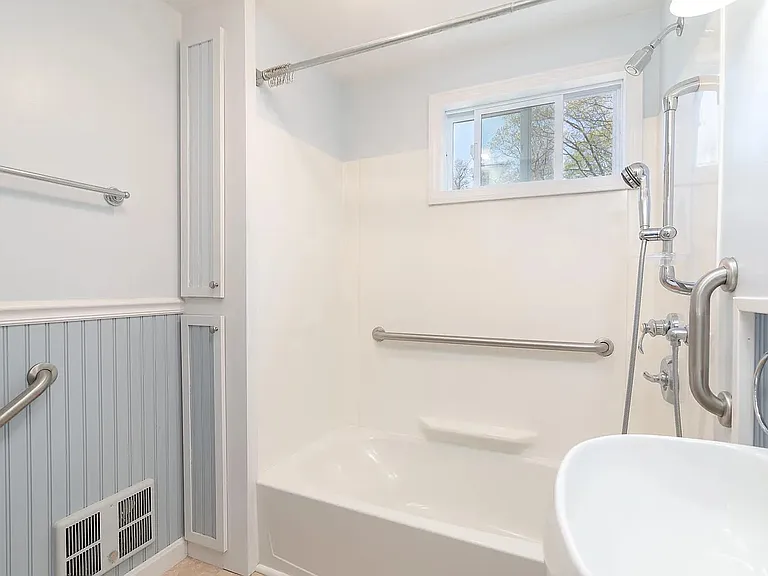 1196 State Rd — Photo 11