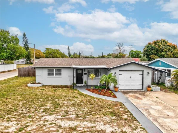 1102 Viking Dr, Holiday, FL 34691