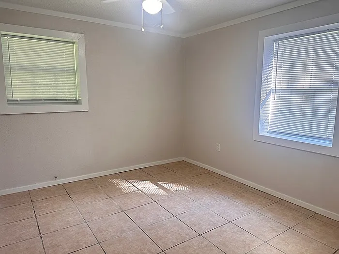 420 Lakeview Ave — Photo 10