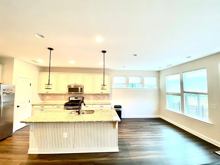 121 Concordia Woods Dr — Photo 3