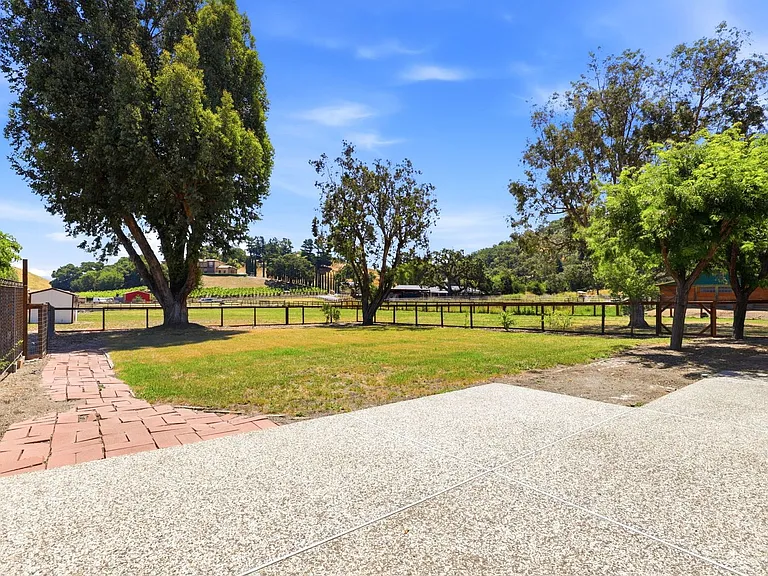 10200 Parrish View Dr — Photo 41