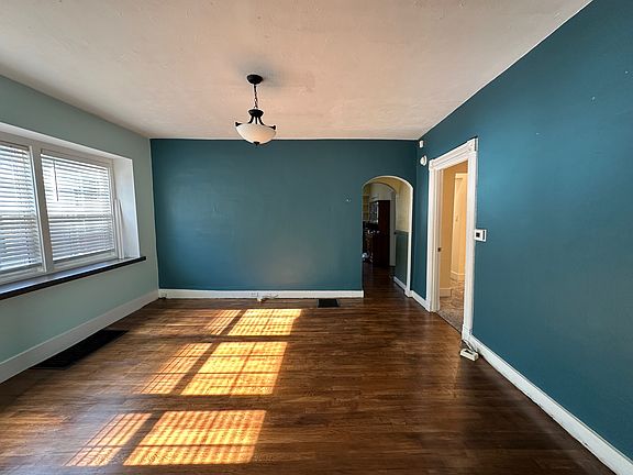 5th image of 1137 Fulton St E APT 1