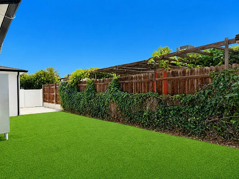 12542 Emelita St — Photo 13