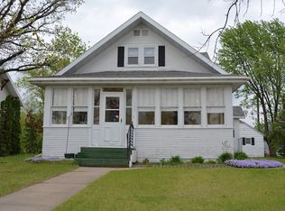 306 Main St S, Karlstad, MN 56732