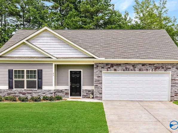 13791 Hill Place Ln, Athens, AL 35611