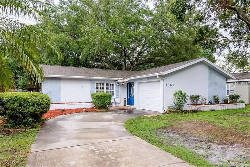 Welcome Home to 1857 Elaine Drive, Clearwater, 33760!
