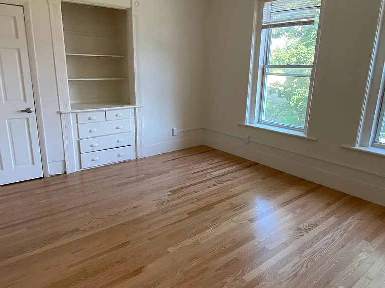 24 Eden St #4 — Photo 13